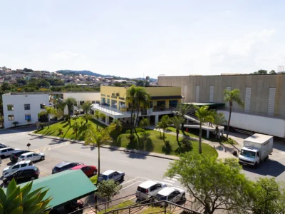 Vista geral de condomínio de galpões GWest.